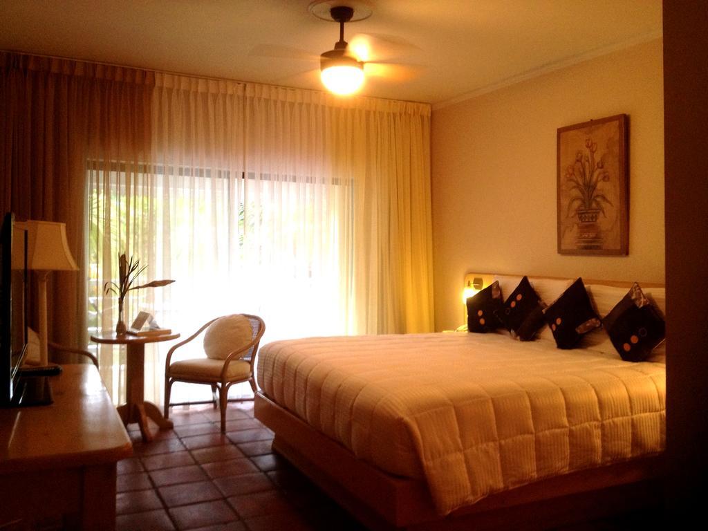 Caribbean Paradise Inn Grace Bay Exteriér fotografie