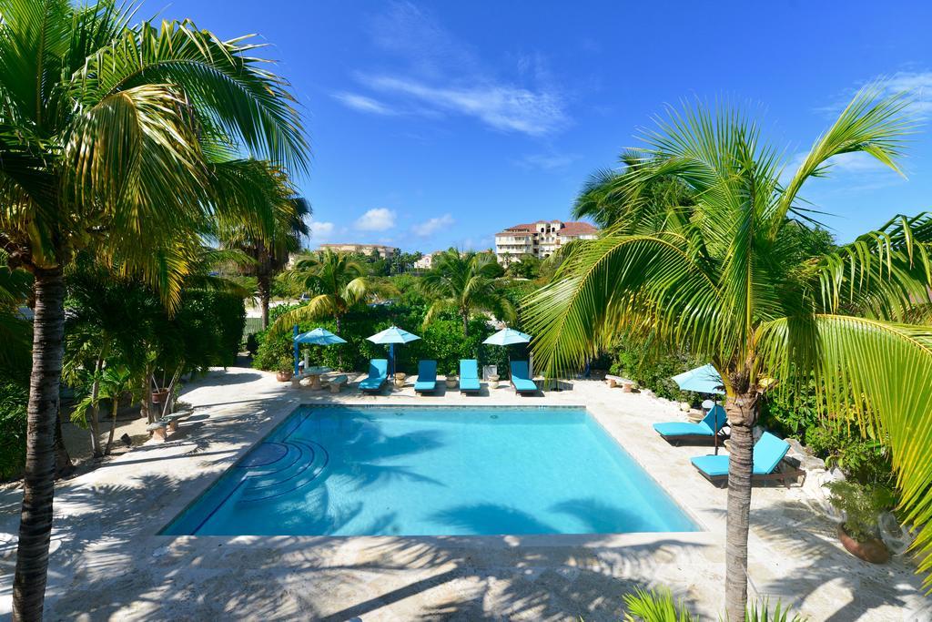 Caribbean Paradise Inn Grace Bay Exteriér fotografie