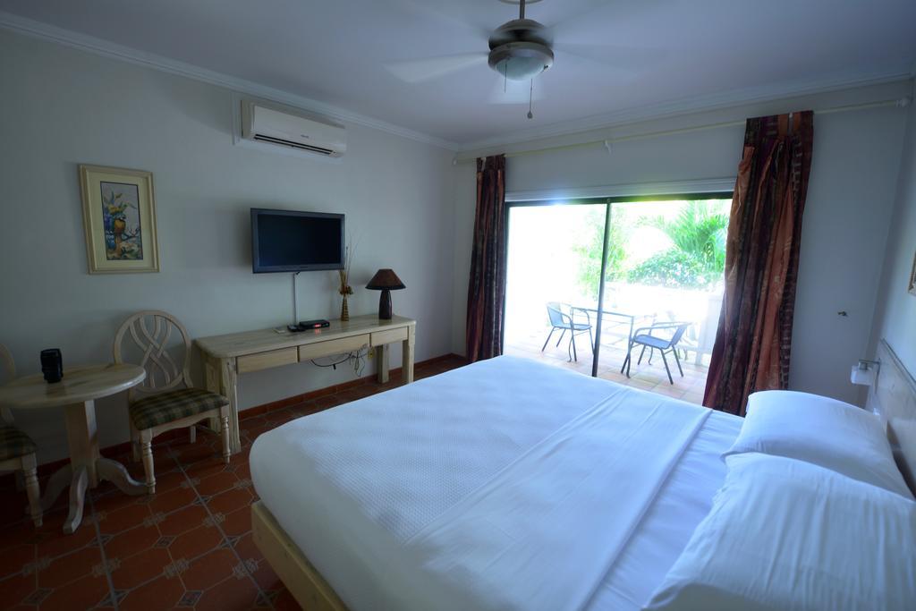 Caribbean Paradise Inn Grace Bay Exteriér fotografie