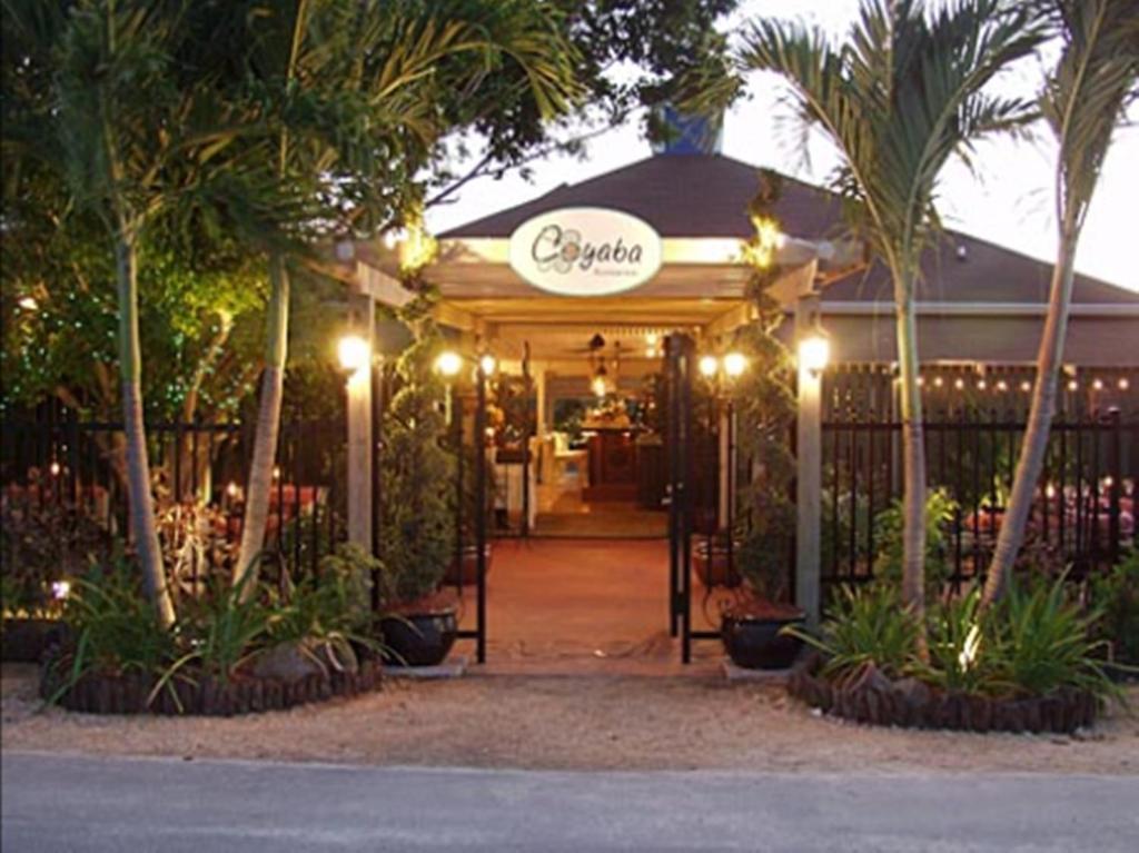 Caribbean Paradise Inn Grace Bay Exteriér fotografie