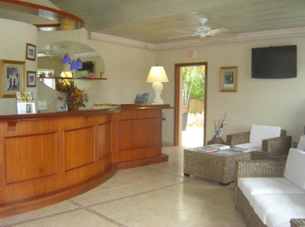 Caribbean Paradise Inn Grace Bay Pokoj fotografie
