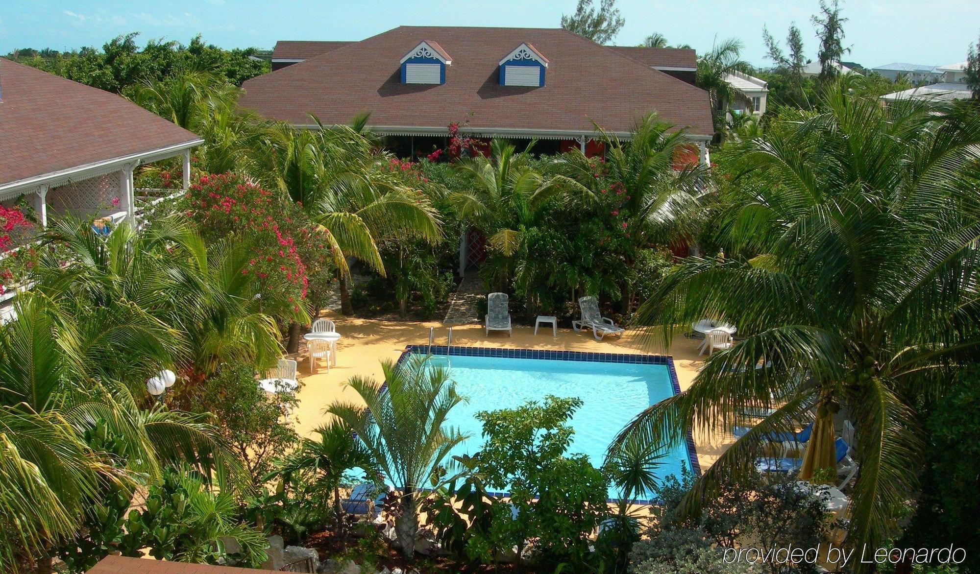 Caribbean Paradise Inn Grace Bay Exteriér fotografie