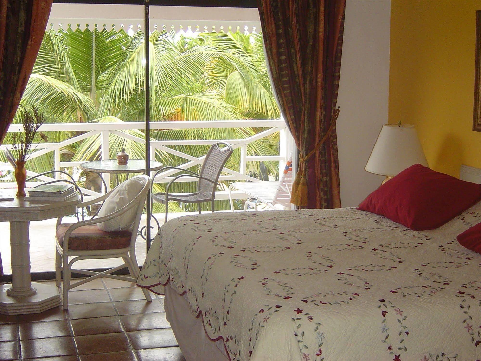 Caribbean Paradise Inn Grace Bay Exteriér fotografie